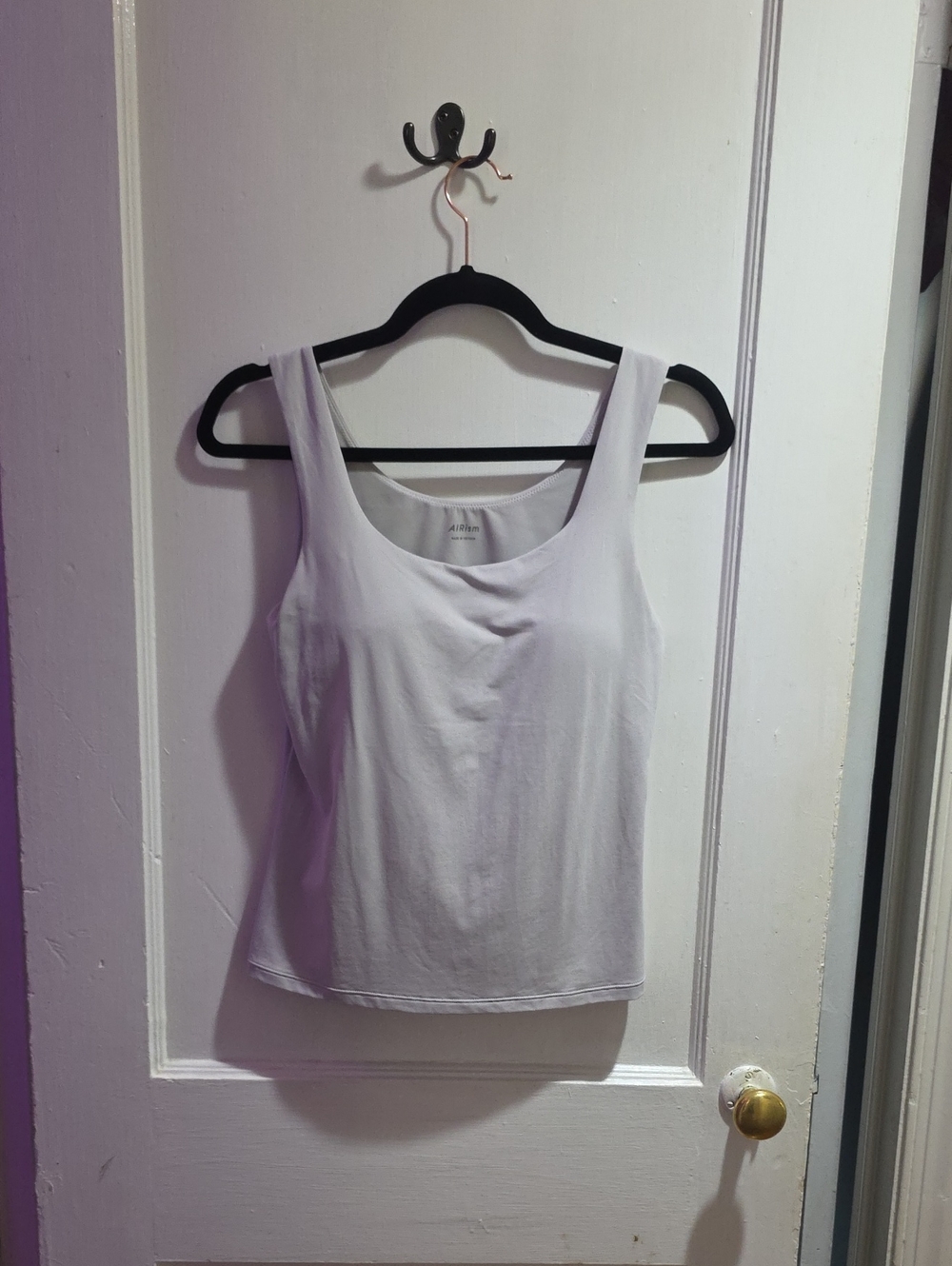 UNIQLO Light Grey AIRism Tank Built In Bra Size Small 33-35